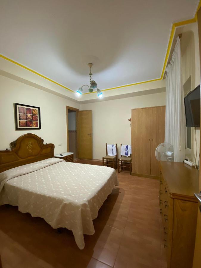 Pension Santa Clara Понтеведра Екстер'єр фото