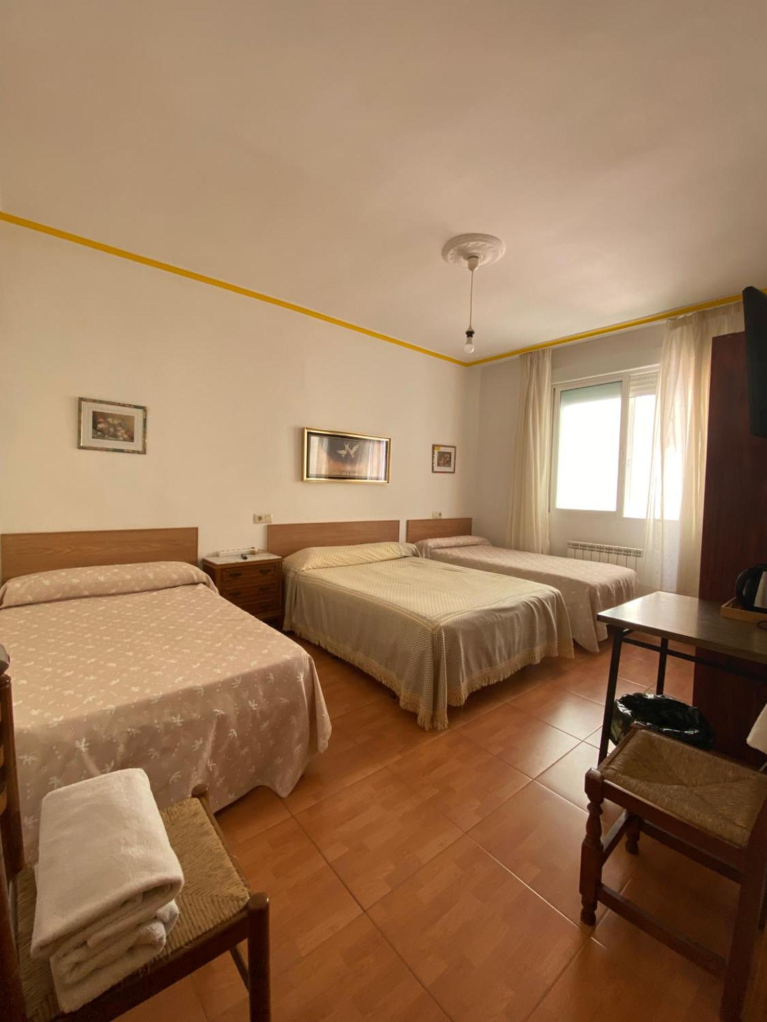 Pension Santa Clara Понтеведра Екстер'єр фото